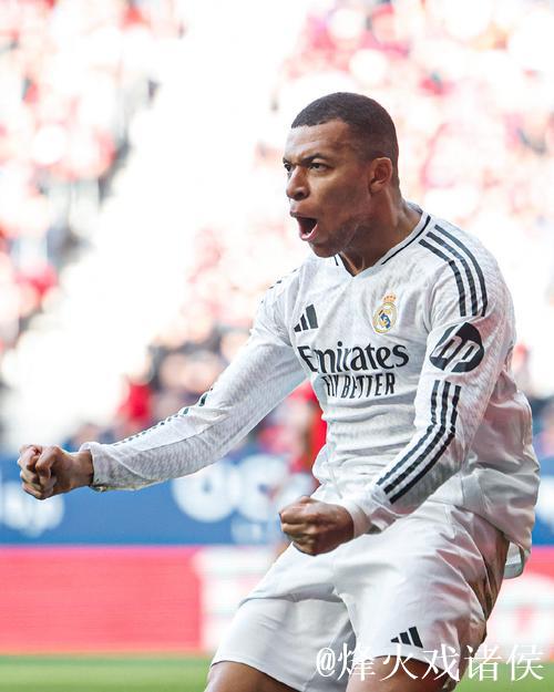 巴萨2-0奥萨苏纳，天才中场登顶西甲第1，年度百球力压皇马